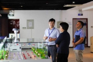 天津市委統戰部領(lǐng)導蒞臨同陽(yáng)科技參觀(guān)指導