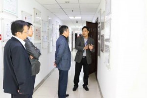 國家融資擔?；鸸究偨?jīng)理向世文一行蒞臨同陽(yáng)科技調研指導